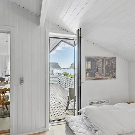 Nice Home In Grasten With Wifi Gråsten
